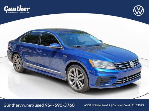 Reef Blue Metallic 2017 Volkswagen Passat 1.8T R-Line