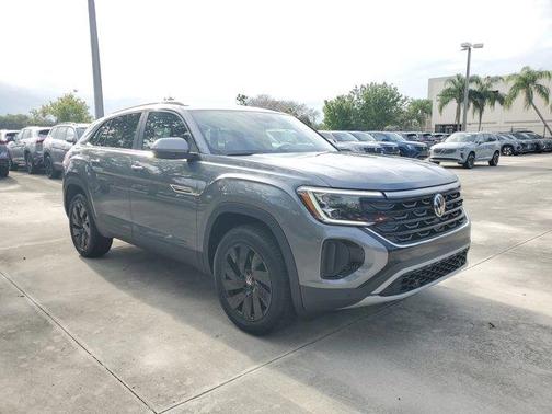 2025 Volkswagen Atlas Cross Sport 2.0T SE w/Technology