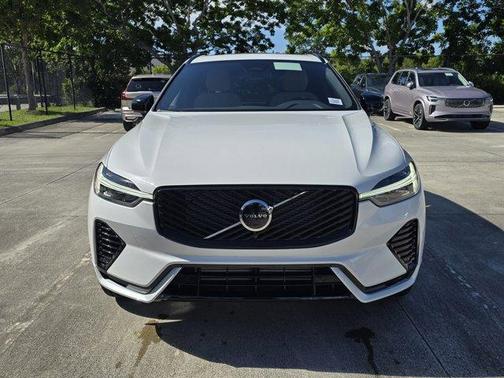 2026 Volvo XC60 CORE