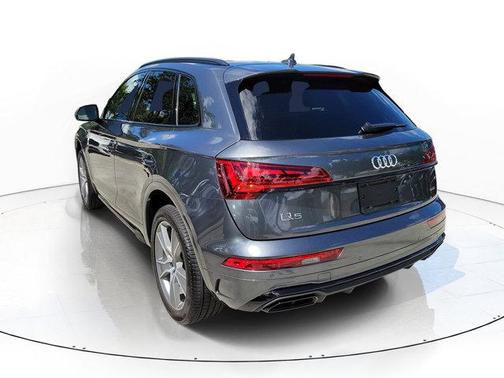 Daytona Gray Pearl Effect 2025 Audi Q5 45 S line quattro Premium
