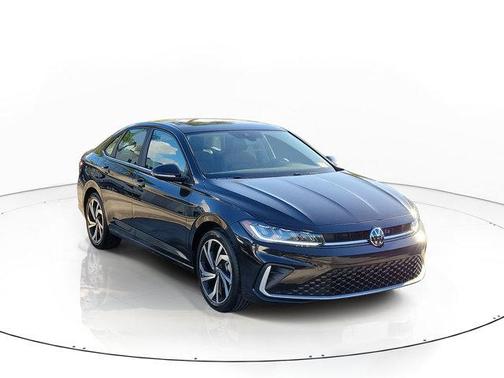 Deep Black Pearl 2027 Volkswagen Jetta 1.8T SEL