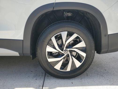 2025 Volkswagen Tiguan 2.0T S