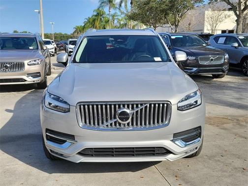 2023 Volvo XC90 B6 Plus 7-Seater