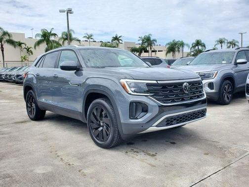 2026 Volkswagen Atlas Cross Sport 2.0T SE w/Technology