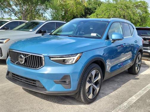 Blue Metallic 2024 Volvo XC40 B5 Plus Bright Theme