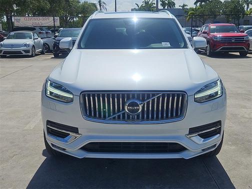 2023 Volvo XC90 B6 Plus 7-Seater