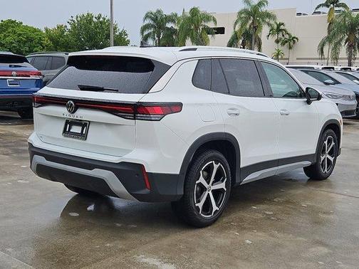 2025 Volkswagen Tiguan 2.0T SE