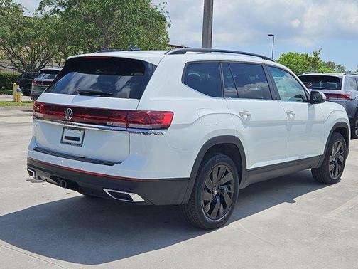 2025 Volkswagen Atlas 2.0T SE w/Technology