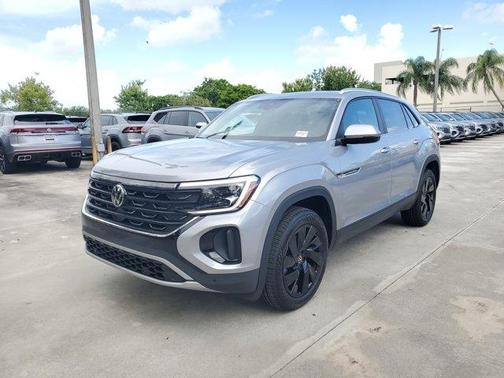 2025 Volkswagen Atlas Cross Sport 2.0T SE w/Technology