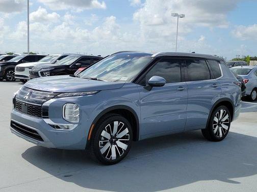 2025 Mitsubishi Outlander SEL