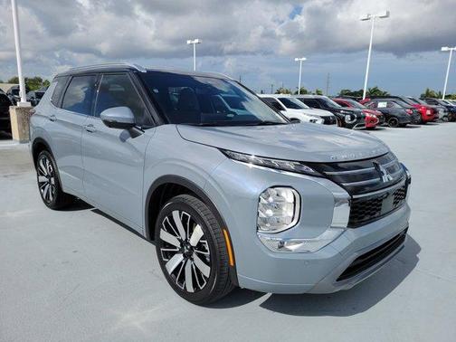 2025 Mitsubishi Outlander SEL
