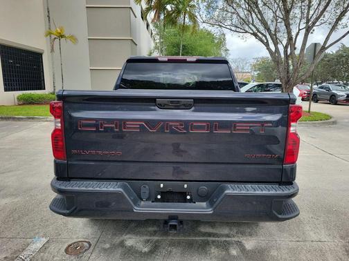 2023 Chevrolet Silverado 1500 Custom