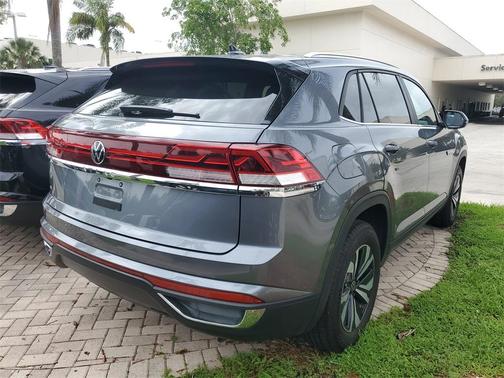 2024 Volkswagen Atlas Cross Sport 2.0T SE