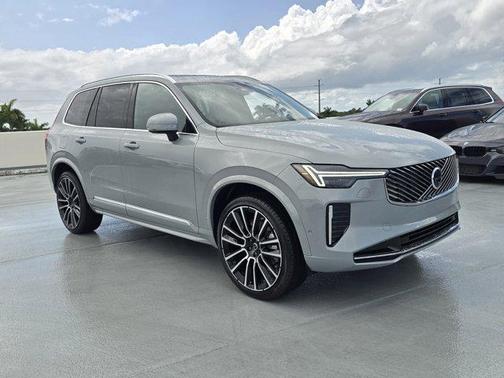 2025 Volvo XC90 B6 Ultra