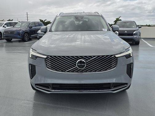 2025 Volvo XC90 B6 Ultra