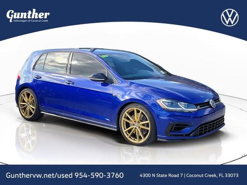2019 Volkswagen Golf R 2.0T w/DCC & Navigation
