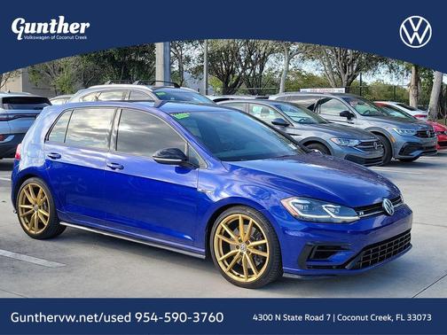 2019 Volkswagen Golf R 2.0T w/DCC & Navigation