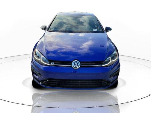 2019 Volkswagen Golf R 2.0T w/DCC & Navigation