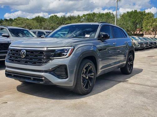 2026 Volkswagen Atlas Cross Sport 2.0T SEL R-Line Black