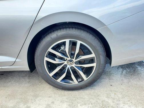 2026 Volkswagen Jetta 1.8T SE