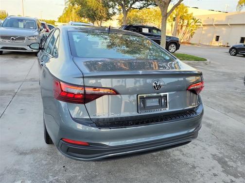 2023 Volkswagen Jetta 1.5T SE