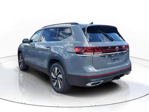 Pure Gray 2026 Volkswagen Atlas 2.0T SE W/TECHNOLOGY