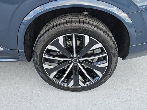 2026 Volvo XC90 B6 Ultra 7-Seater