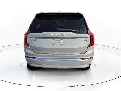 Metallic 2026 Volvo XC90 B6 Ultra 7-Seater