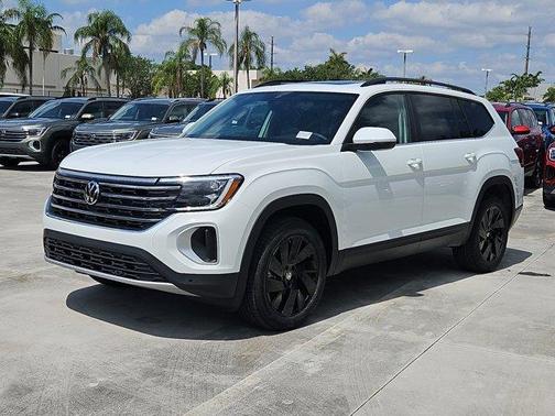 2025 Volkswagen Atlas 2.0T SE w/Technology