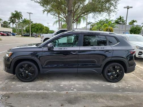 2025 Volkswagen Taos 1.5T SE