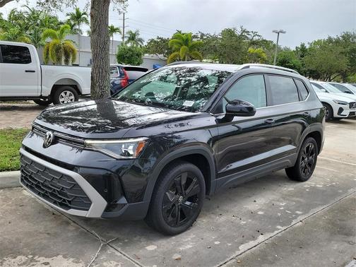 2025 Volkswagen Taos 1.5T SE