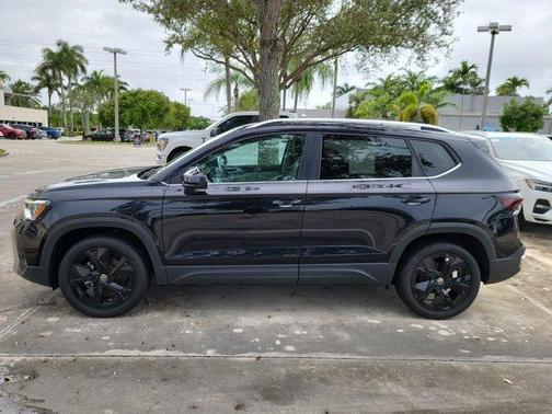 2025 Volkswagen Taos 1.5T SE