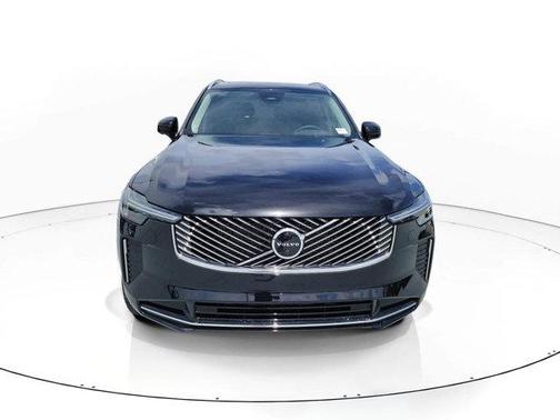 Onyx Black Metallic 2026 Volvo XC90 B6 Plus 7-Seater