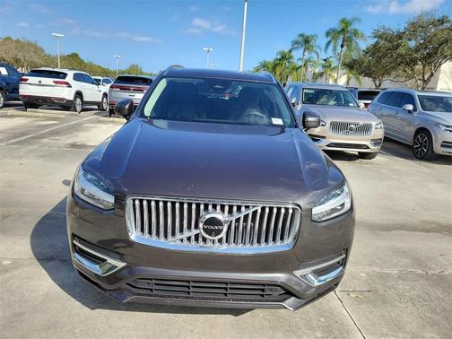 2023 Volvo XC90 B6 Plus 6-Seater