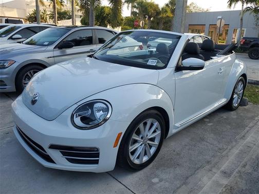 2018 Volkswagen Beetle 2.0T SE