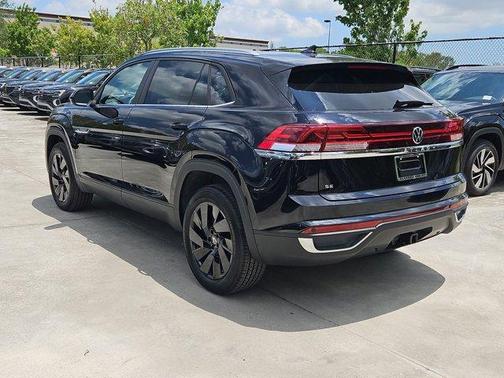 2025 Volkswagen Atlas Cross Sport 2.0T SE w/Technology