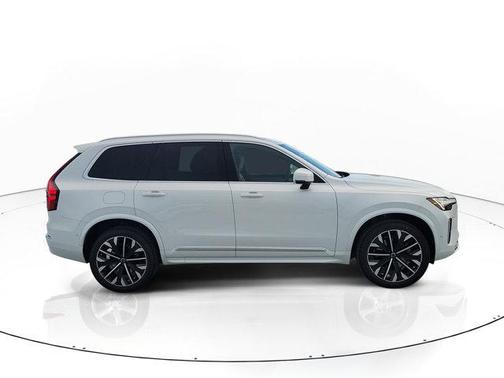 Crystal White Pearl 2027 Volvo XC90 PLUS