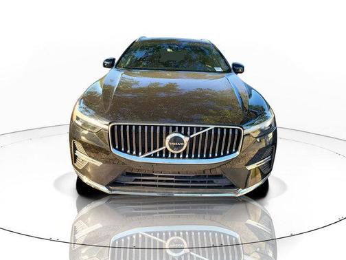 Onyx Black Metallic 2023 Volvo XC60 B5 Plus Bright Theme