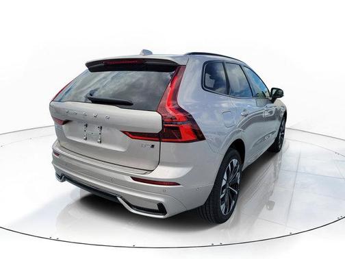 Bright 2026 Volvo XC60 B5 Plus