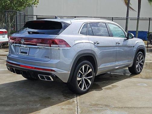 2025 Volkswagen Atlas Cross Sport 2.0T SEL Premium R-Line
