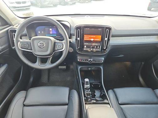 2026 Volvo XC40 B5 Plus