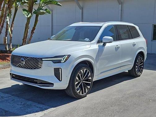 2025 Volvo XC90 B6 Plus 7-Seater