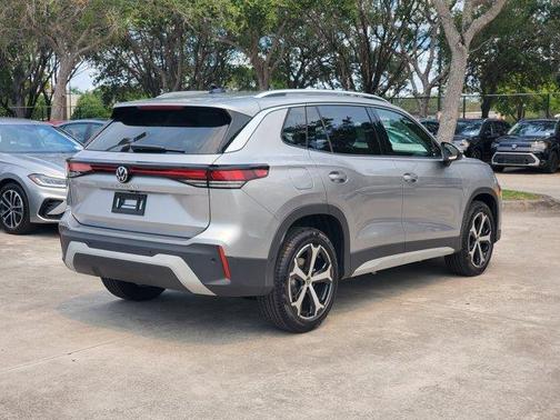 2025 Volkswagen Tiguan 2.0T SE