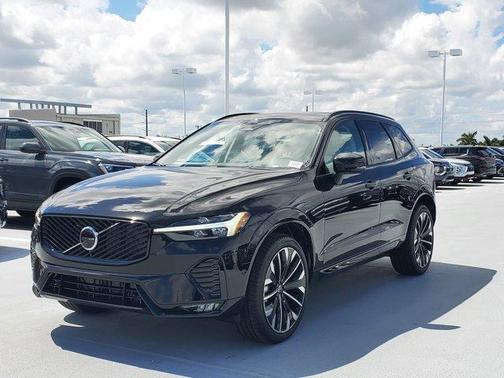 2026 Volvo XC60 B5 Ultra
