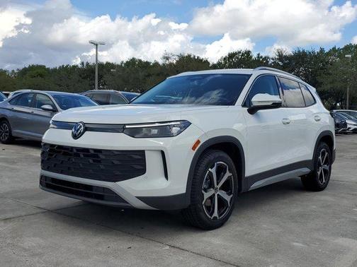 2025 Volkswagen Tiguan 2.0T SE