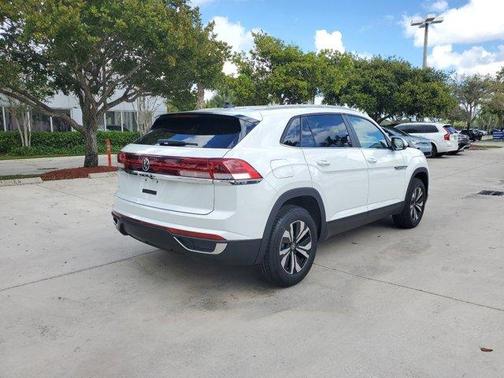 2025 Volkswagen Atlas Cross Sport 2.0T SE