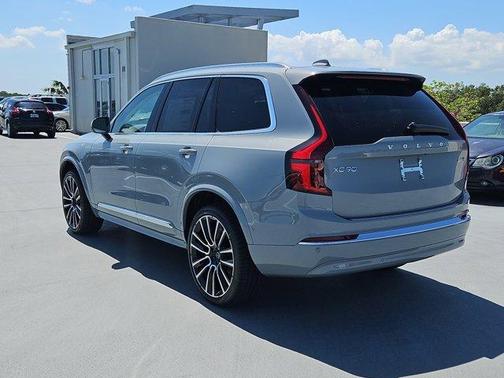 2025 Volvo XC90 B6 Ultra