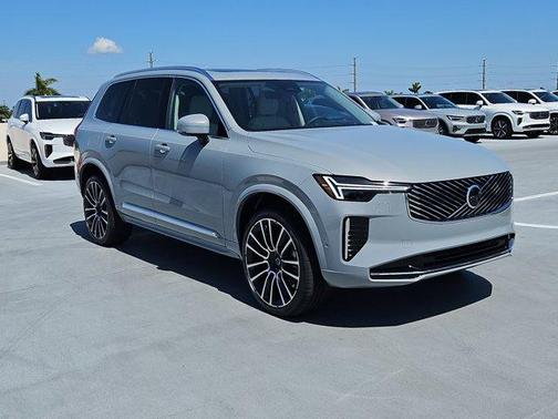 2025 Volvo XC90 B6 Ultra