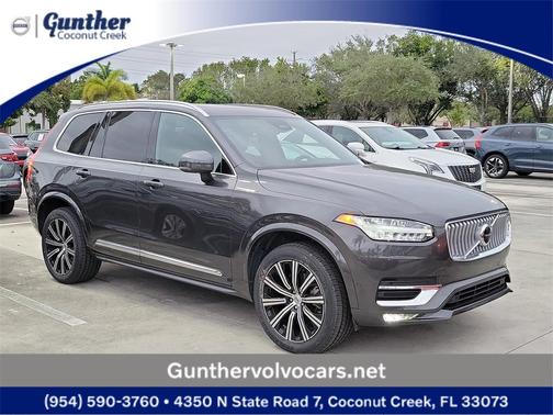 2023 Volvo XC90 B5 Plus