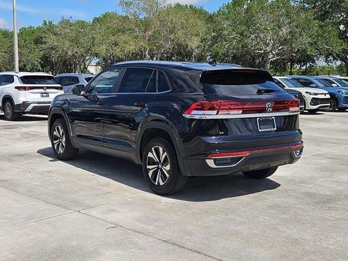 2025 Volkswagen Atlas Cross Sport 2.0T SE
